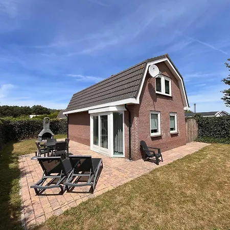 Pet-friendly Coastal Retreat In Vakantiehuis *