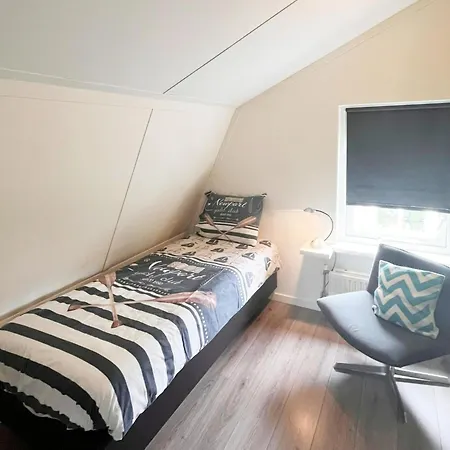 Pet-friendly Coastal Retreat In *