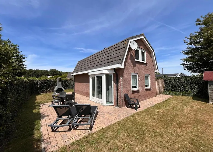 Pet-friendly Coastal Retreat In בית נופש *